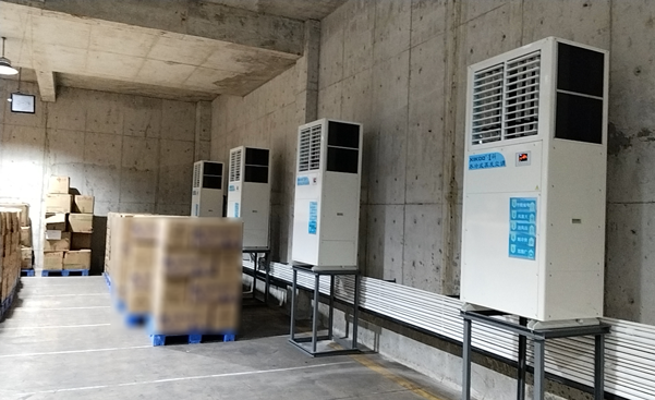 大型雞蛋恒溫倉庫應(yīng)用星科蒸發(fā)冷省電空調(diào)-立式軸流機組