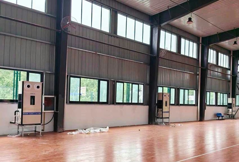 室內(nèi)籃球館制冷降溫，安裝蒸發(fā)式制冷空調(diào)（蒸發(fā)冷省電空調(diào)）-立式射流